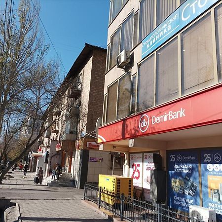 Аппартаментов В Золотом Квадрате Biskek Szoba fotó
