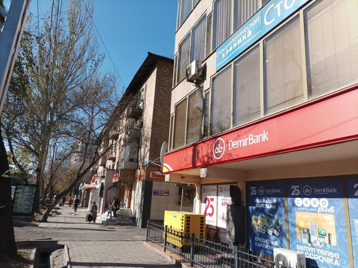 Аппартаментов В Золотом Квадрате Biskek Szoba fotó